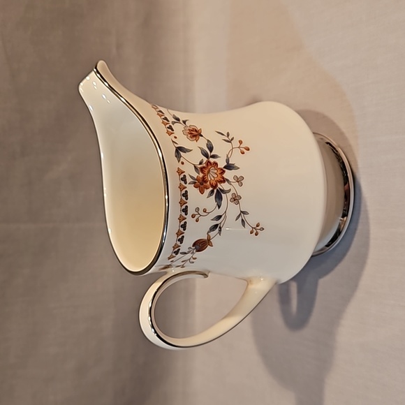 New Noritake Adagio 7237 Creamer & Sugar Bowl w/Lid - Picture 7 of 13